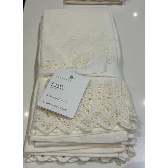 NWT Pottery Barn Set of 4 Beige Eyelet Lace Dinner Cotton Napkins 20" x 20" - Picture 1 of 3